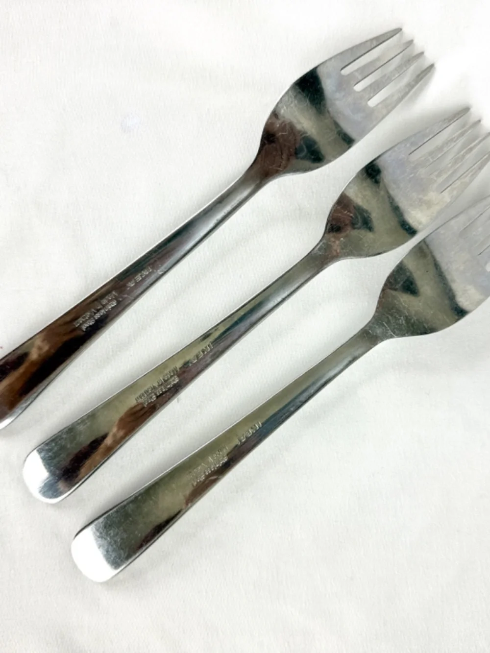 Ikea Dragon 3 Dinner Forks Stainless Steel China 7.5 inches Long Thanksgiving